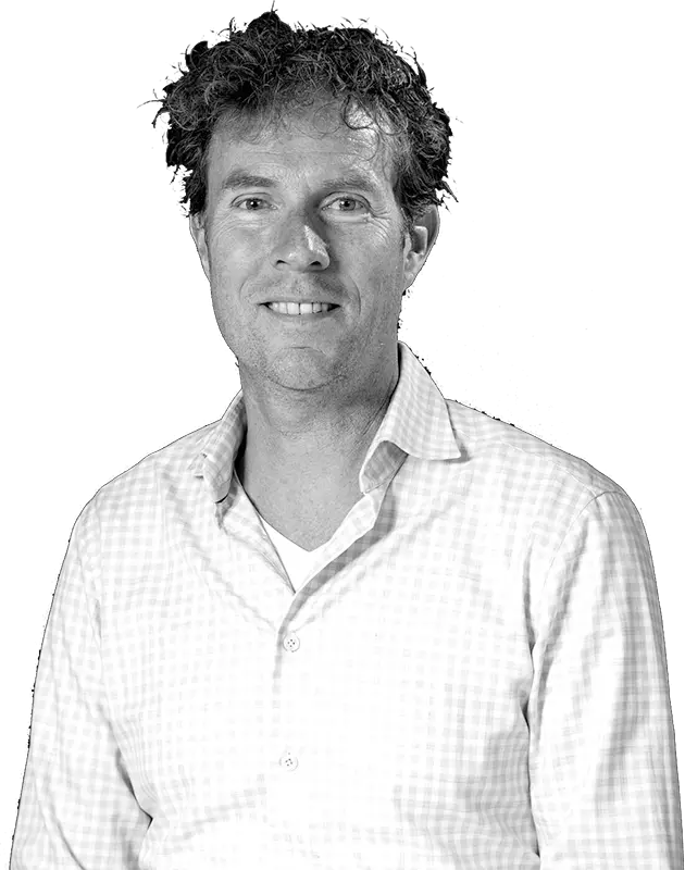 Marcus Roos - Finance Professional